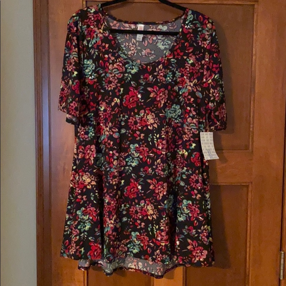 Floral LuLaRoe Perfect T Size XL